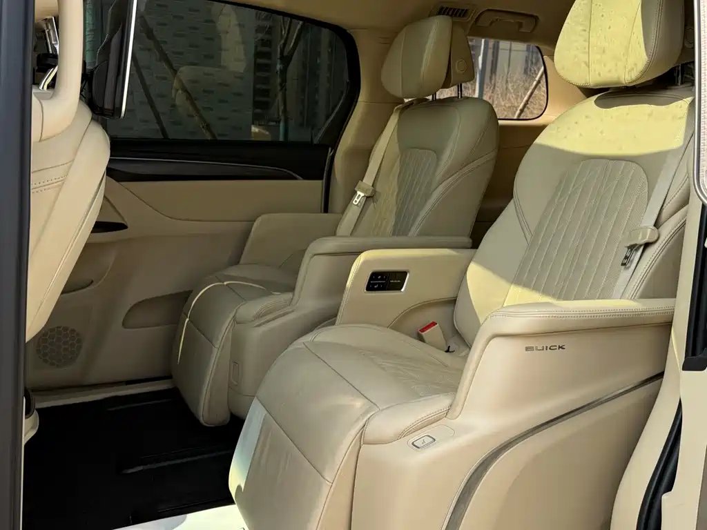Buick GL8 2023 ES Lu Zun luxury model купить на сайте DeffCars