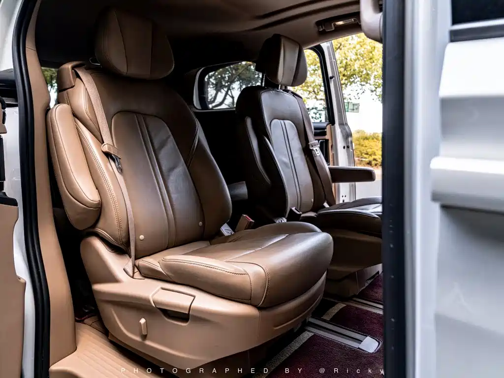 Buick GL8 2018 ES 28T Exclusive Type National VI купить на сайте DeffCars