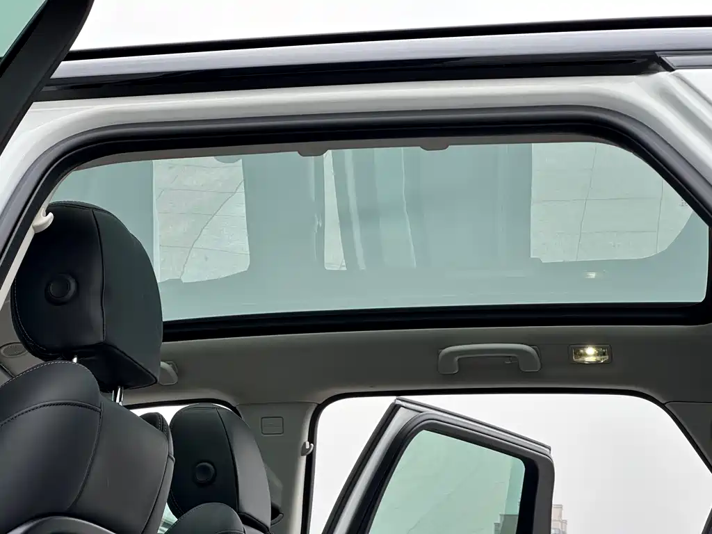 Discovery Sport 2024 Luxury Customized Edition купить на сайте DeffCars