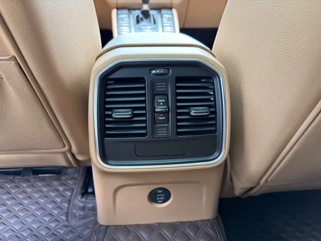 Macan 2017 Macan 2.0T купить на сайте DeffCars