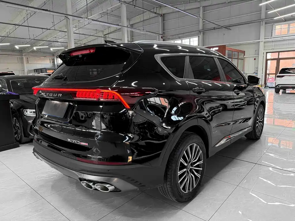 Jietu X70 PLUS 2023 model 1.5T DCT Brave PLUS 5 seats купить на сайте DeffCars