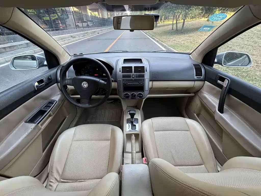Polo 2011 Jintue 1.6L manual cool version купить на сайте DeffCars