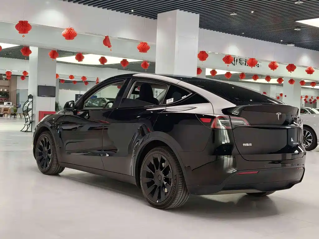 Model Y 2023 rear-wheel drive version купить на сайте DeffCars