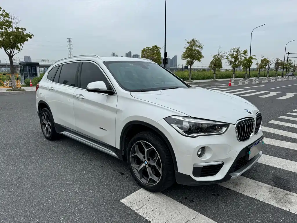 BMW X1 2018 sDrive18Li Exclusive Model купить на сайте DeffCars