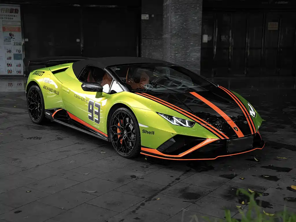Huracan 2020 EVO RWD Spyder купить на сайте DeffCars