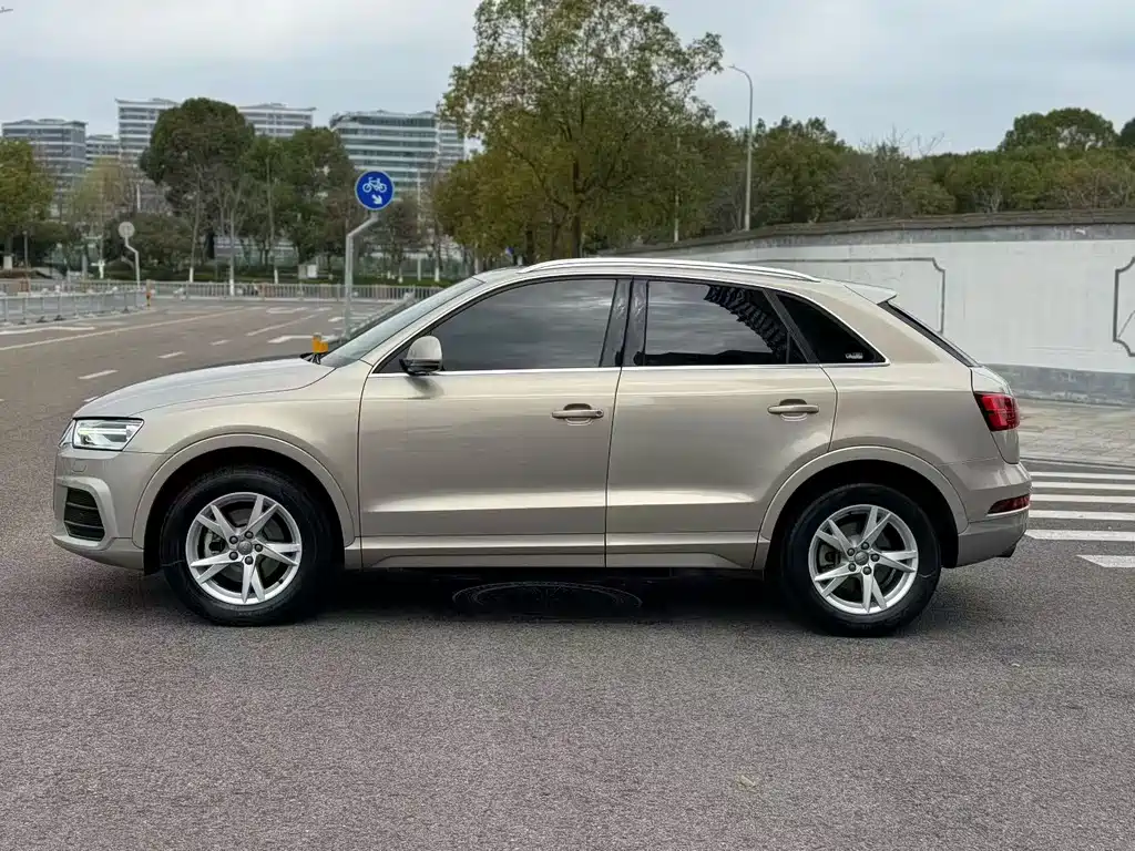 Audi Q3 2017 30 TFSI Fashion купить на сайте DeffCars