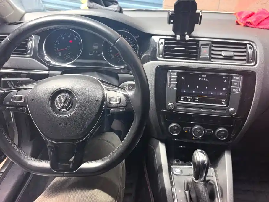 Sagitar 2018 280TSI DSG luxury model купить на сайте DeffCars