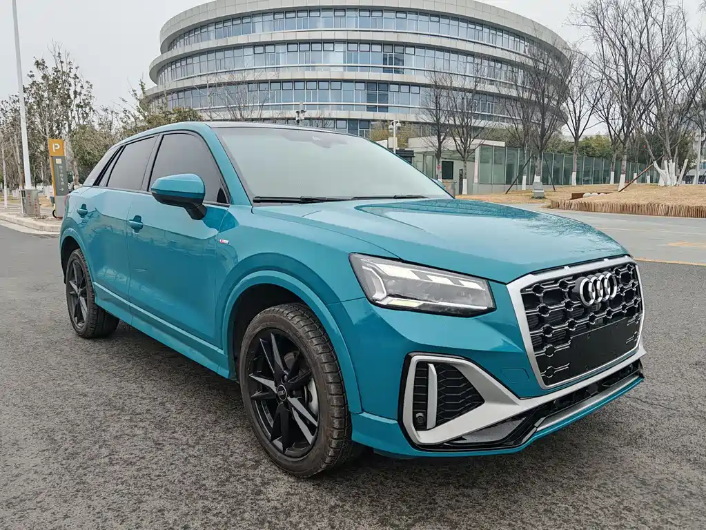 Audi Q2L 2022 35 TFSI fashionable and dynamic купить на сайте DeffCars