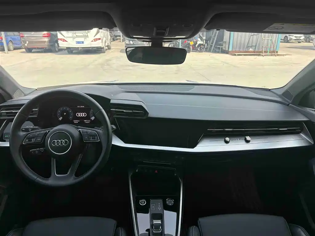 Audi A3 2022 A3L Limousine 35 TFSI Fashionable and Sporty купить на сайте DeffCars