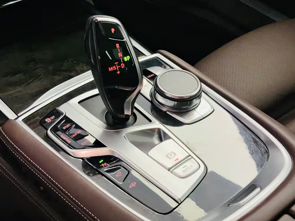BMW 7 Series 2018 730Li Exclusive Excellence Package купить на сайте DeffCars