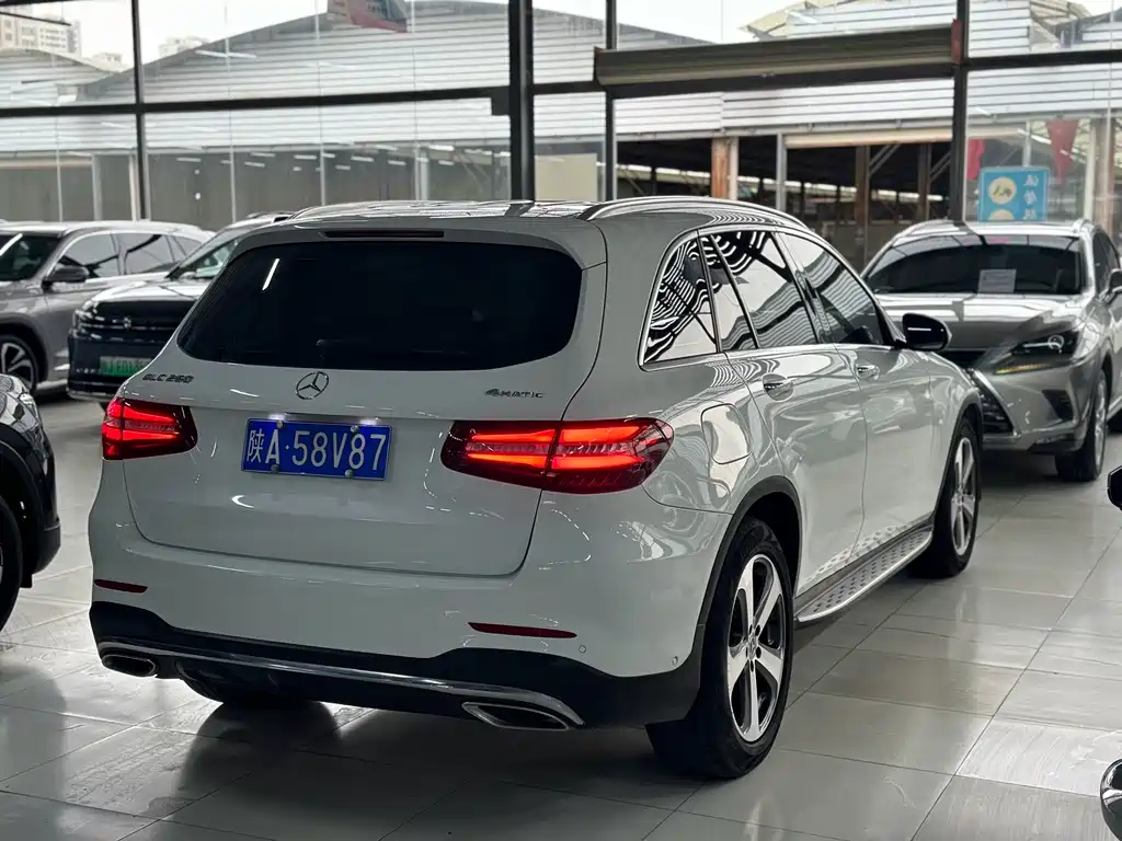 Mercedes-Benz GLC 2017 GLC 260 4MATIC luxury model купить на сайте DeffCars