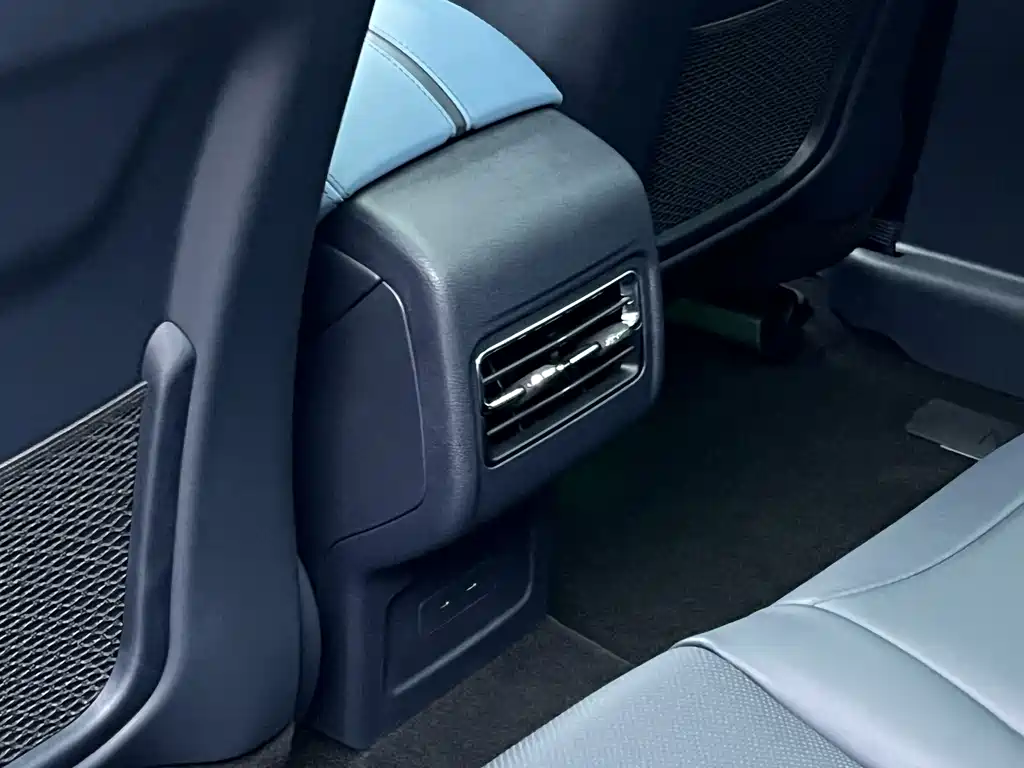 Adventurer 2024 1.5T two-wheel drive exclusive hybrid version купить на сайте DeffCars