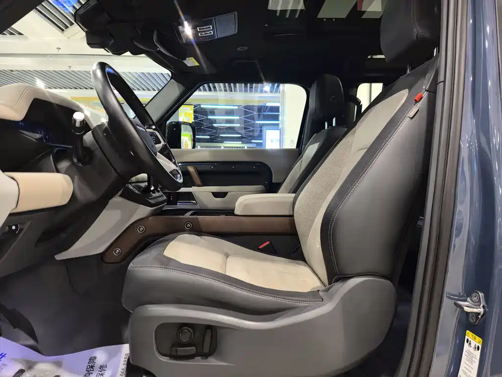 Land Rover Defender 2021 90 P400 X-DYNAMIC S купить на сайте DeffCars