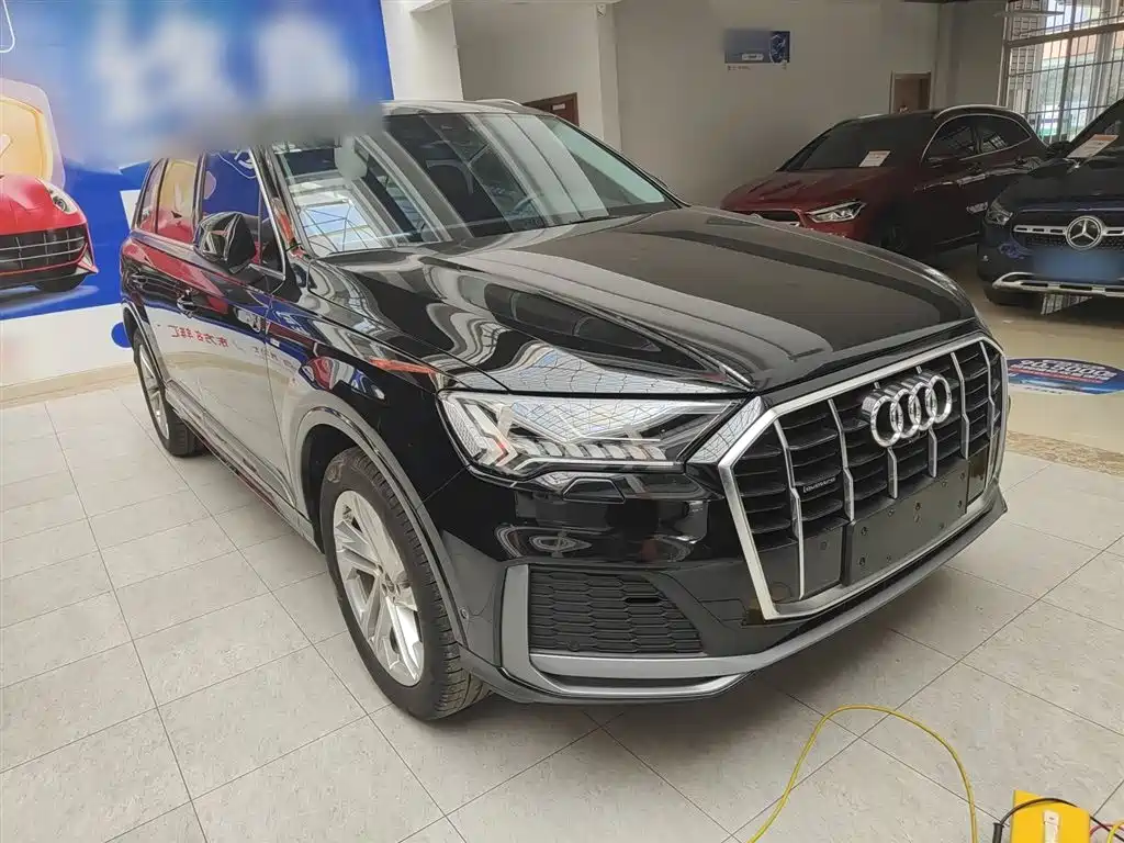 Audi Q7 2023 45 TFSI quattro S line sports купить на сайте DeffCars