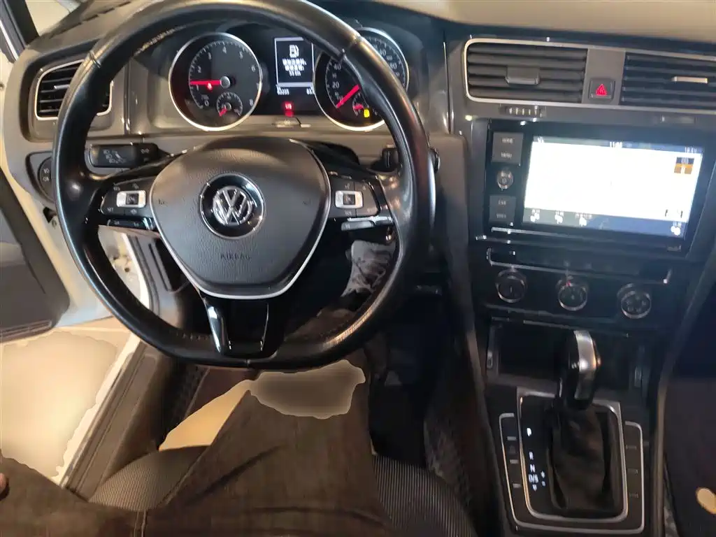 Golf 2019 280TSI DSG comfort model National VI купить на сайте DeffCars