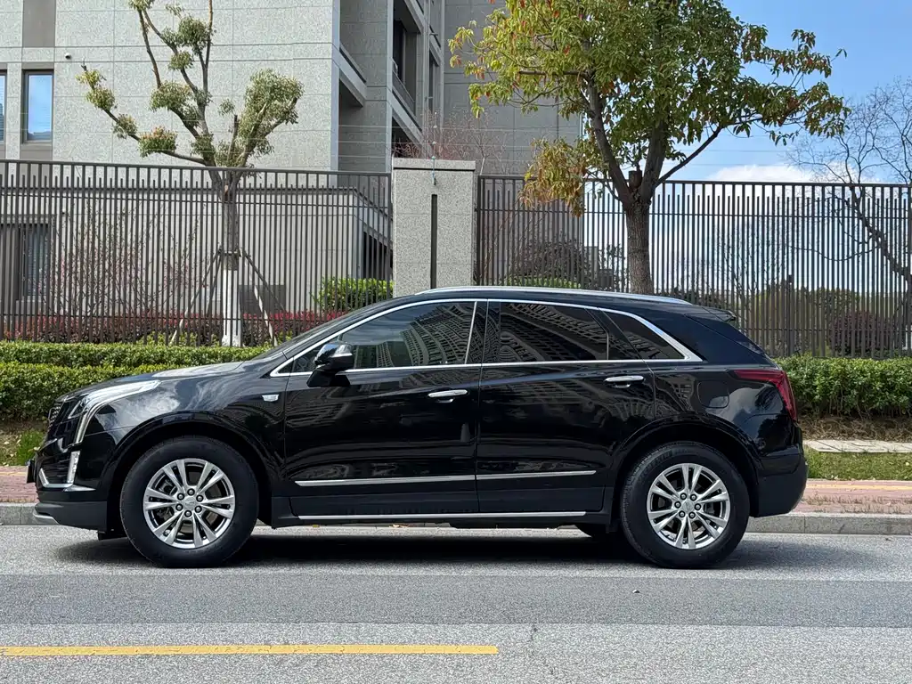 Cadillac XT5 2022 2.0T four-wheel drive luxury model купить на сайте DeffCars