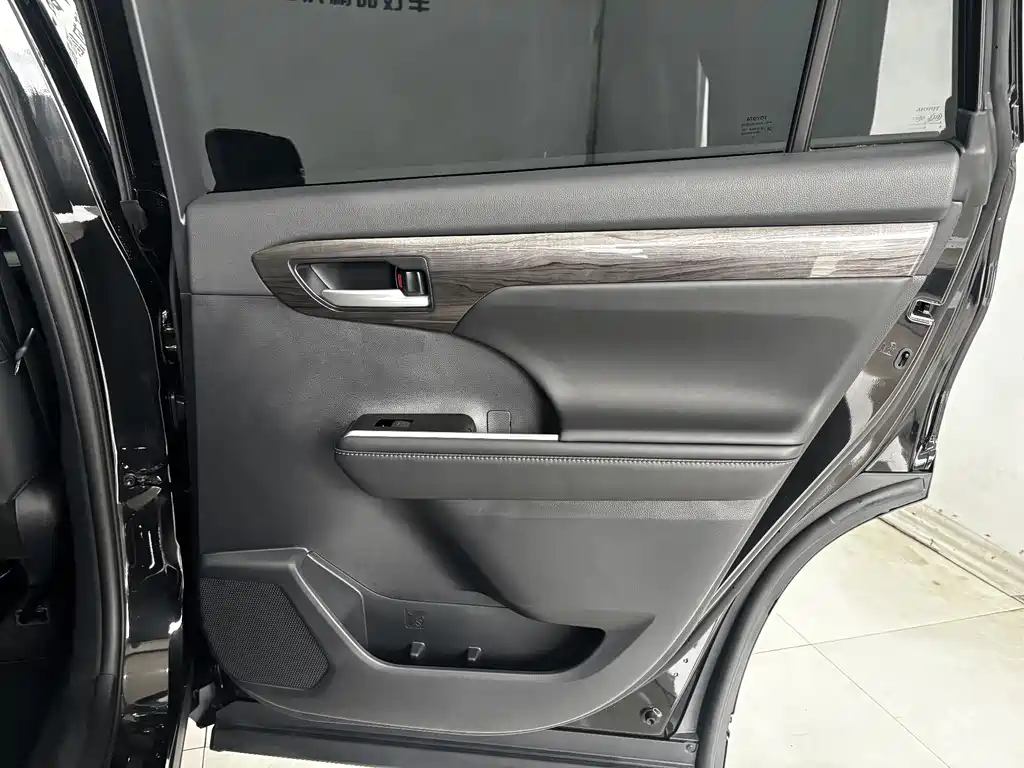 Highlander 2024 380T four-wheel drive premium version 7 seats купить на сайте DeffCars