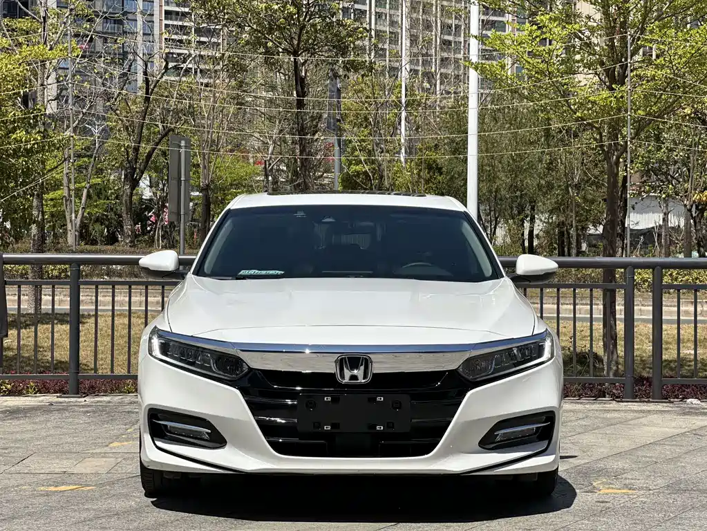 Accord 2018 Sharp·Hybrid 2.0L Sharp Collar Edition National V купить на сайте DeffCars