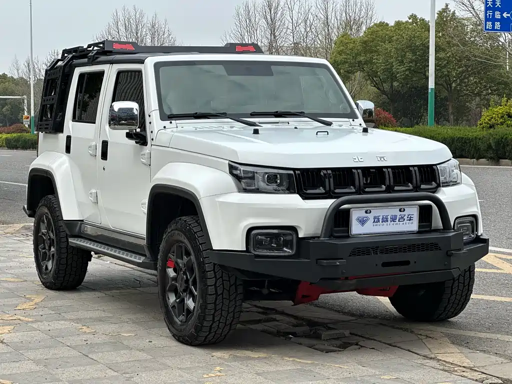 Beijing Off-Road BJ40 2023 2.0D Automatic Four-wheel Drive Blade Hero Edition Knight Type купить на сайте DeffCars