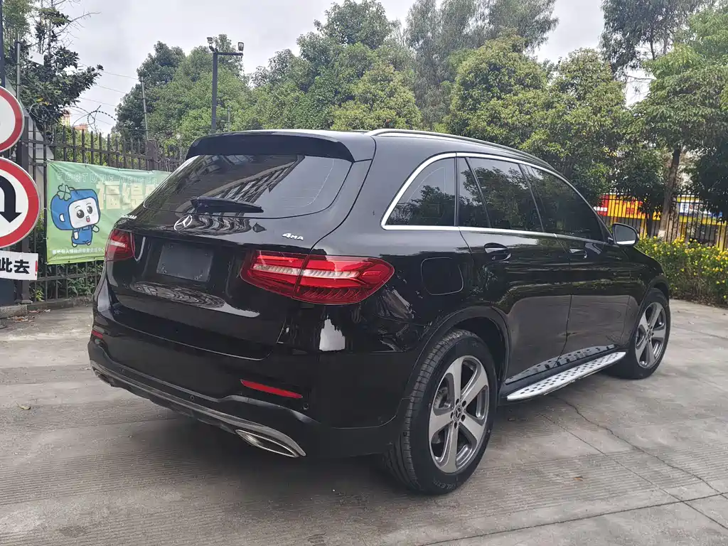 Mercedes-Benz GLC 2017 GLC 300 4MATIC Dynamic купить на сайте DeffCars