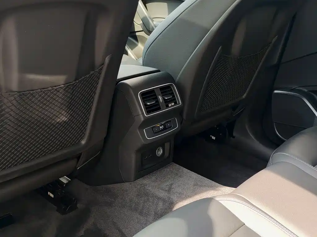 Audi Q5L 2022 40T luxury and dynamic model купить на сайте DeffCars