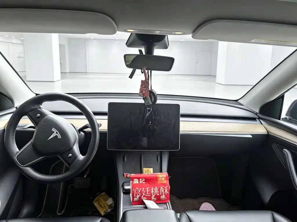 Model Y 2022 facelift rear-wheel drive version купить на сайте DeffCars