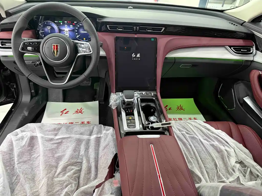 Hongqi H5 2025 2.0T automatic Qichang version купить на сайте DeffCars