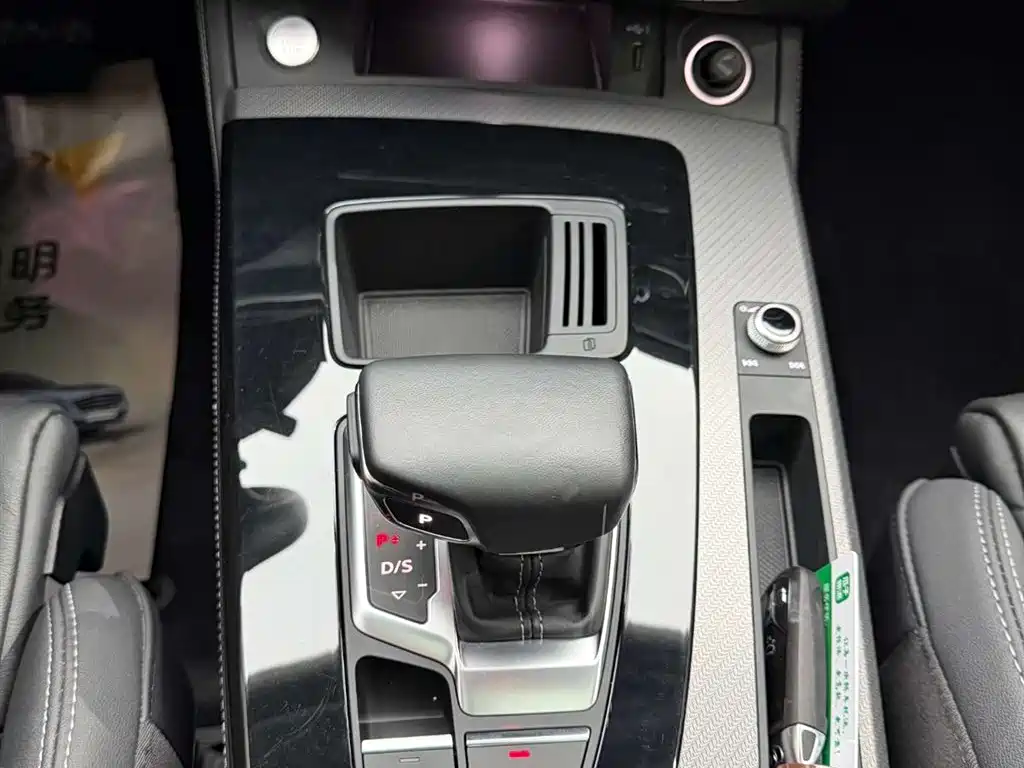Audi Q5L 2022 facelift 45T luxury and dynamic model купить на сайте DeffCars