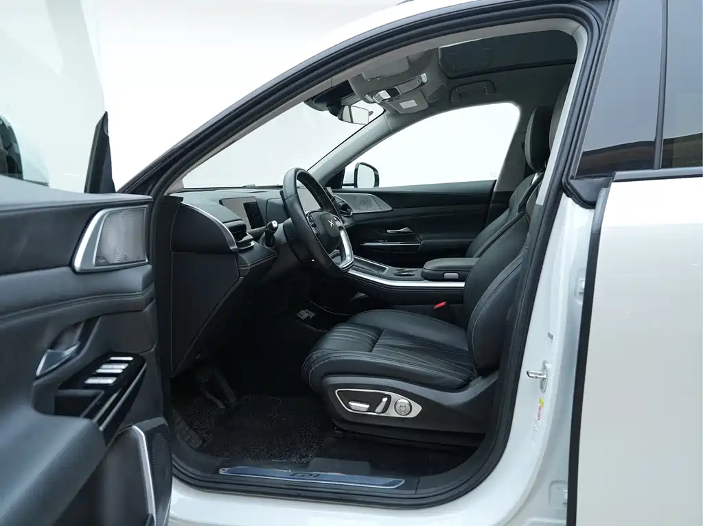 Xpeng G9 2024 570 Max купить на сайте DeffCars