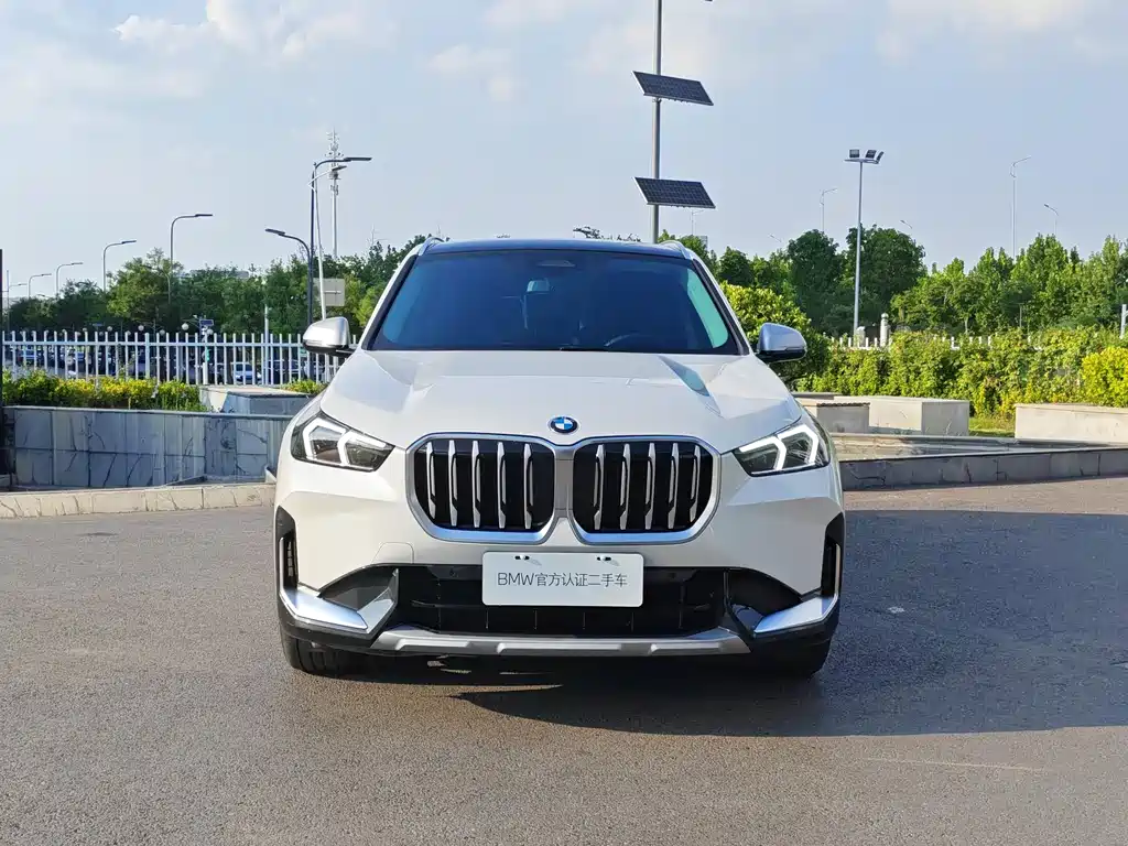 BMW X1 2023 xDrive25Li X Design Package купить на сайте DeffCars