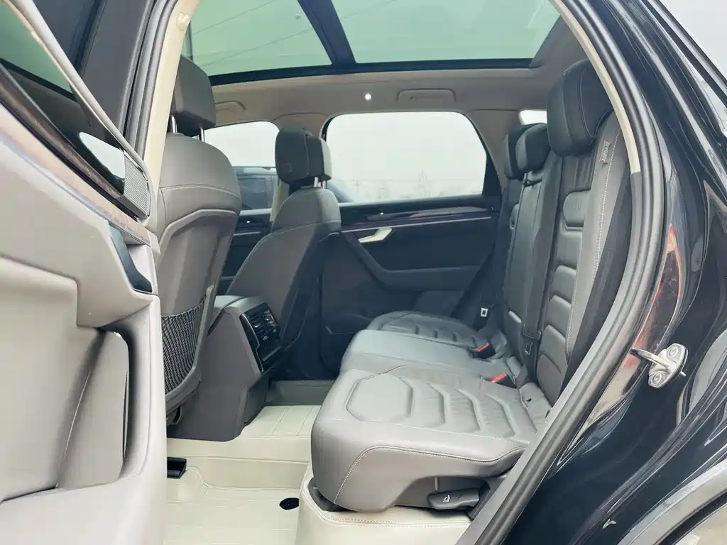 Touareg 2021 3.0TSI Ruixiang Edition Obsidian Sports Package купить на сайте DeffCars