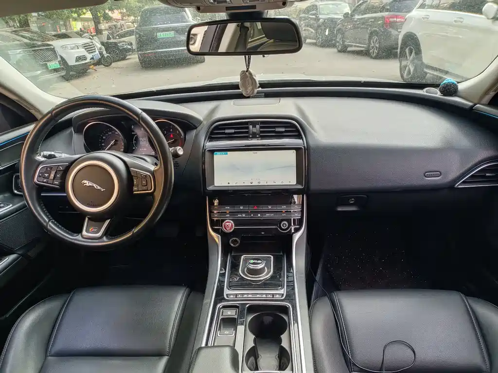 Jaguar XEL 2019 2.0T 200PS Elite Edition купить на сайте DeffCars
