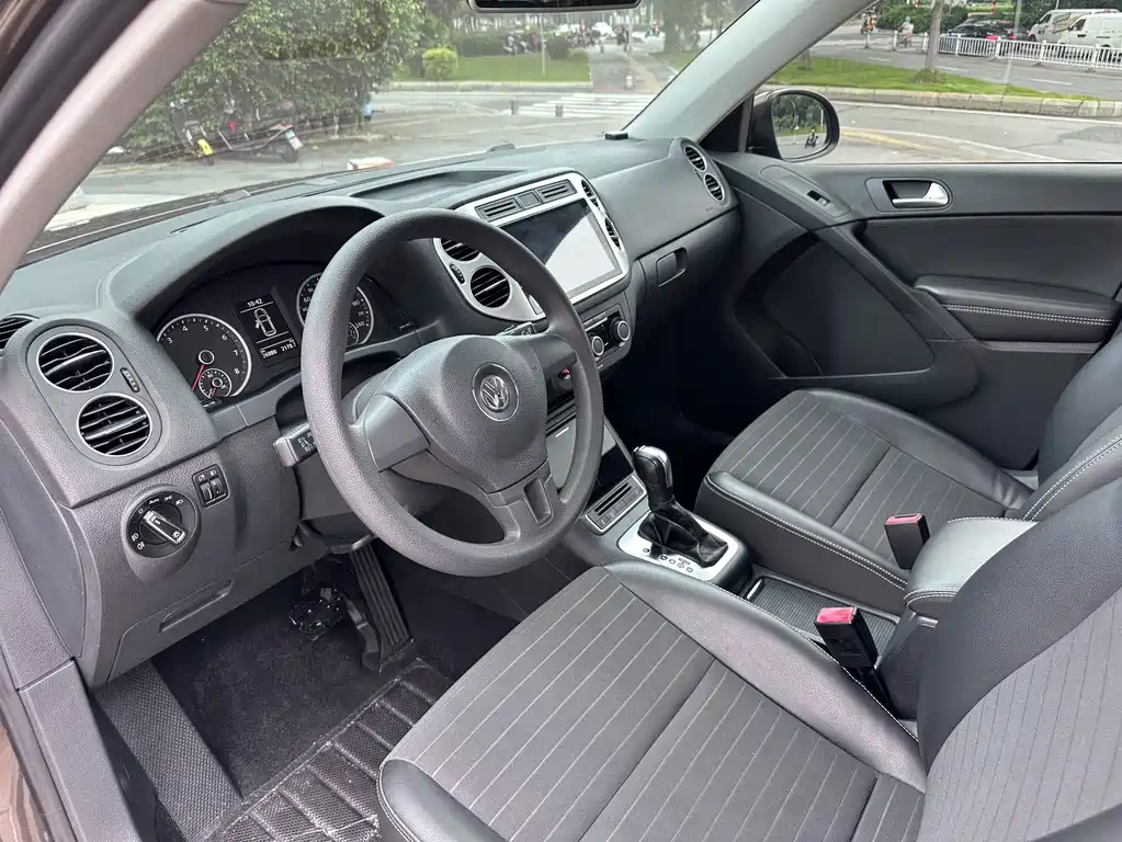 Tiguan 2016 280TSI automatic 2WD Silk Road Style Edition купить на сайте DeffCars