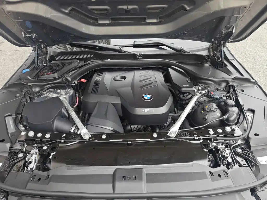 BMW 5 Series 2024 530Li Leading M Sports Package купить на сайте DeffCars