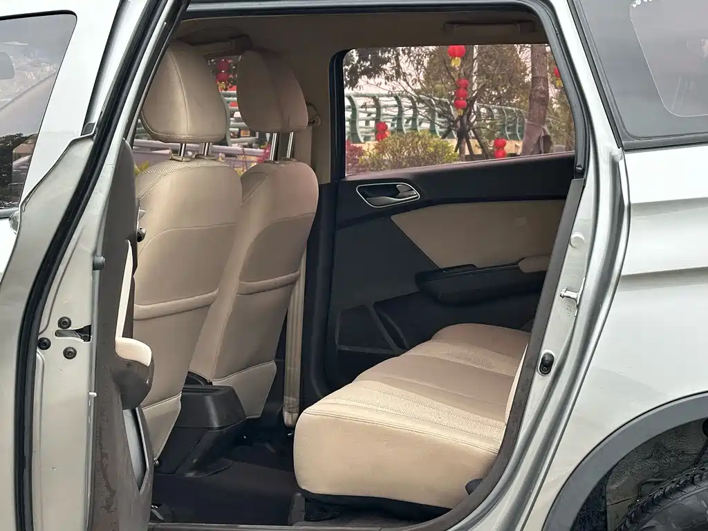 Baojun 310W 2017 1.5L Manual Comfort Type National V купить на сайте DeffCars