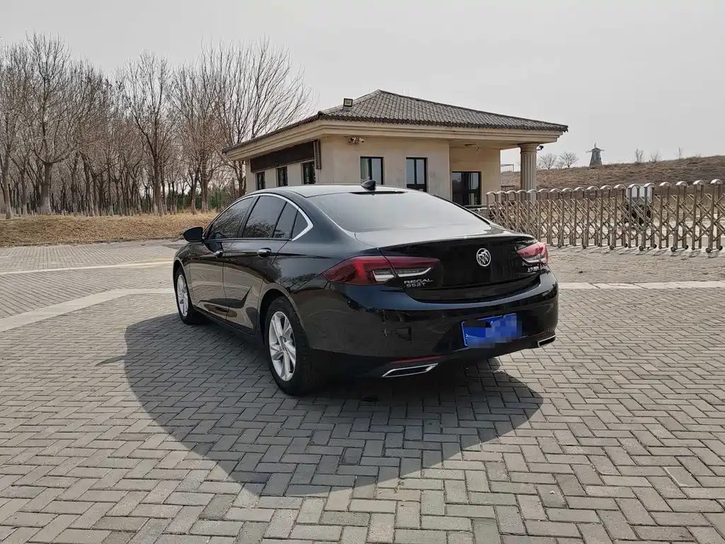 Regal 2020 552T Elite купить на сайте DeffCars