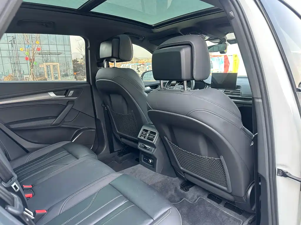 Audi Q5L 2024 40 TFSI luxury and dynamic model купить на сайте DeffCars