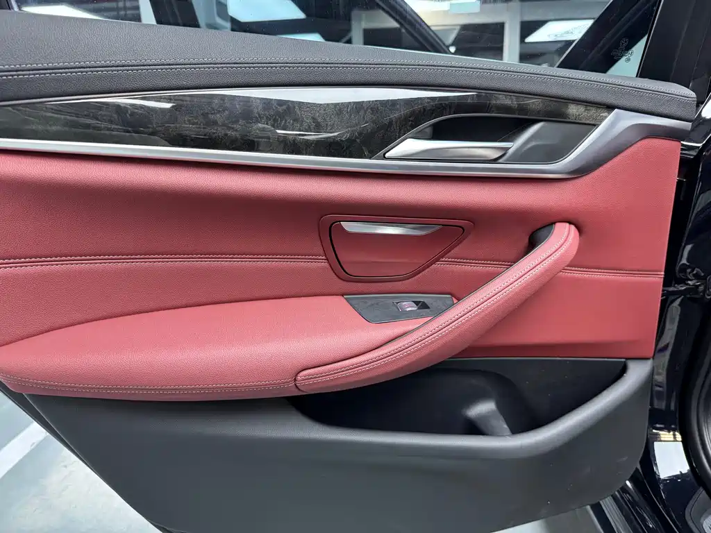 BMW 5 Series 2022 facelift 525Li M Sports Package купить на сайте DeffCars