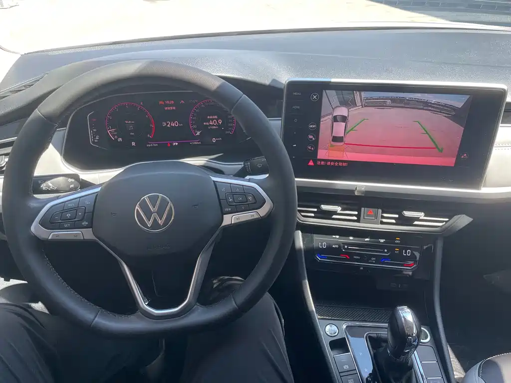 Bora 2023 280TSI DSG Premium Edition купить на сайте DeffCars