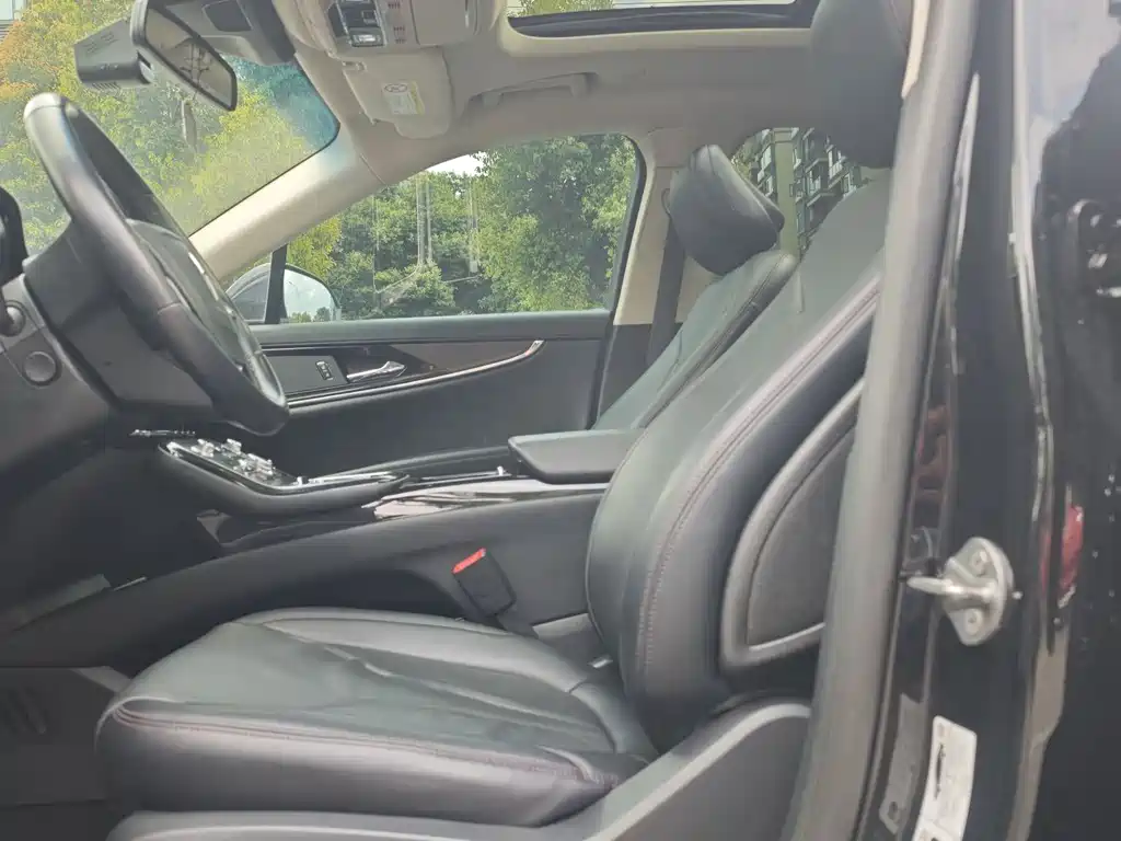 Voyager 2021 2.0T four-wheel drive elegant version купить на сайте DeffCars