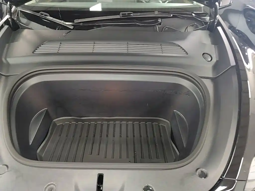 Model Y 2022 facelift rear-wheel drive version купить на сайте DeffCars