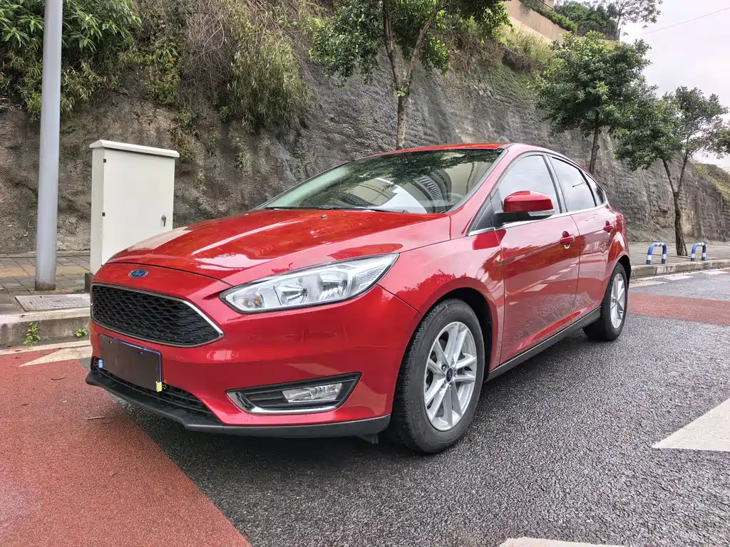 Focus 2017 Hatchback EcoBoost 180 Automatic Elite купить на сайте DeffCars