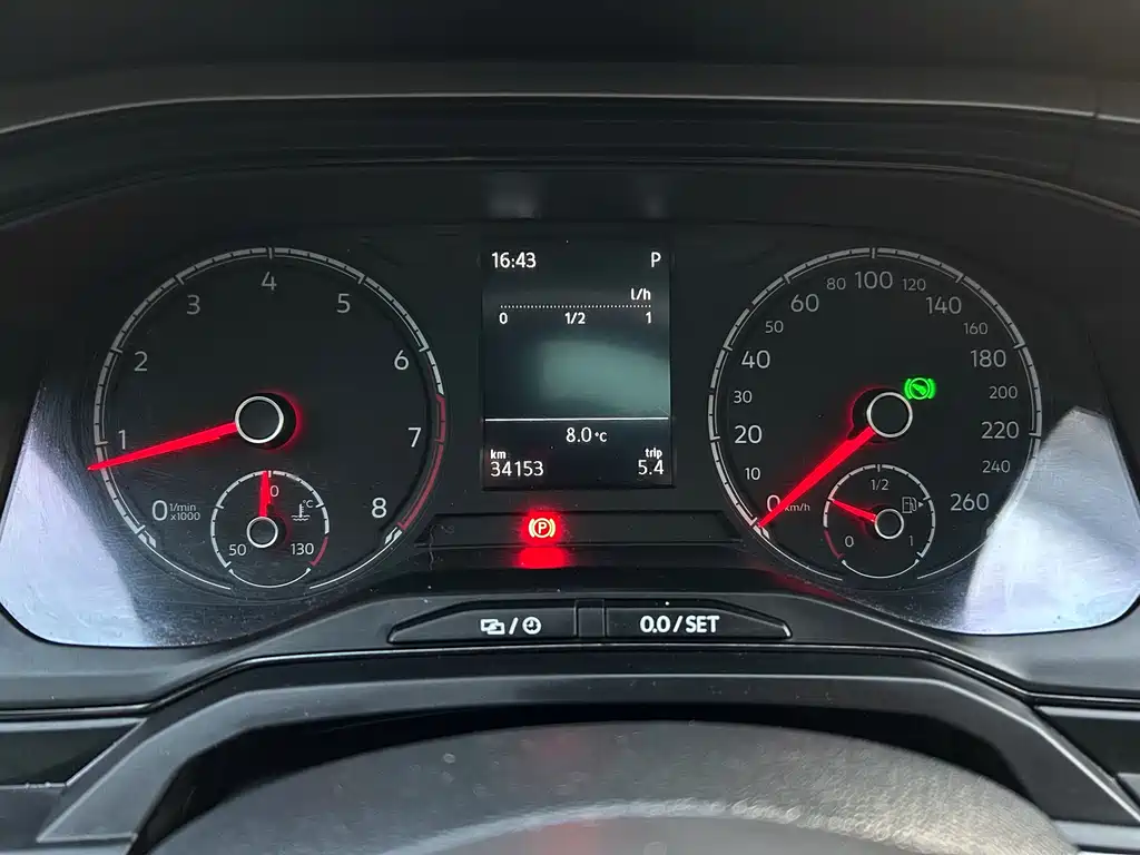 Polo 2021 Plus 1.5L Automatic Panoramic Enjoyment Edition купить на сайте DeffCars