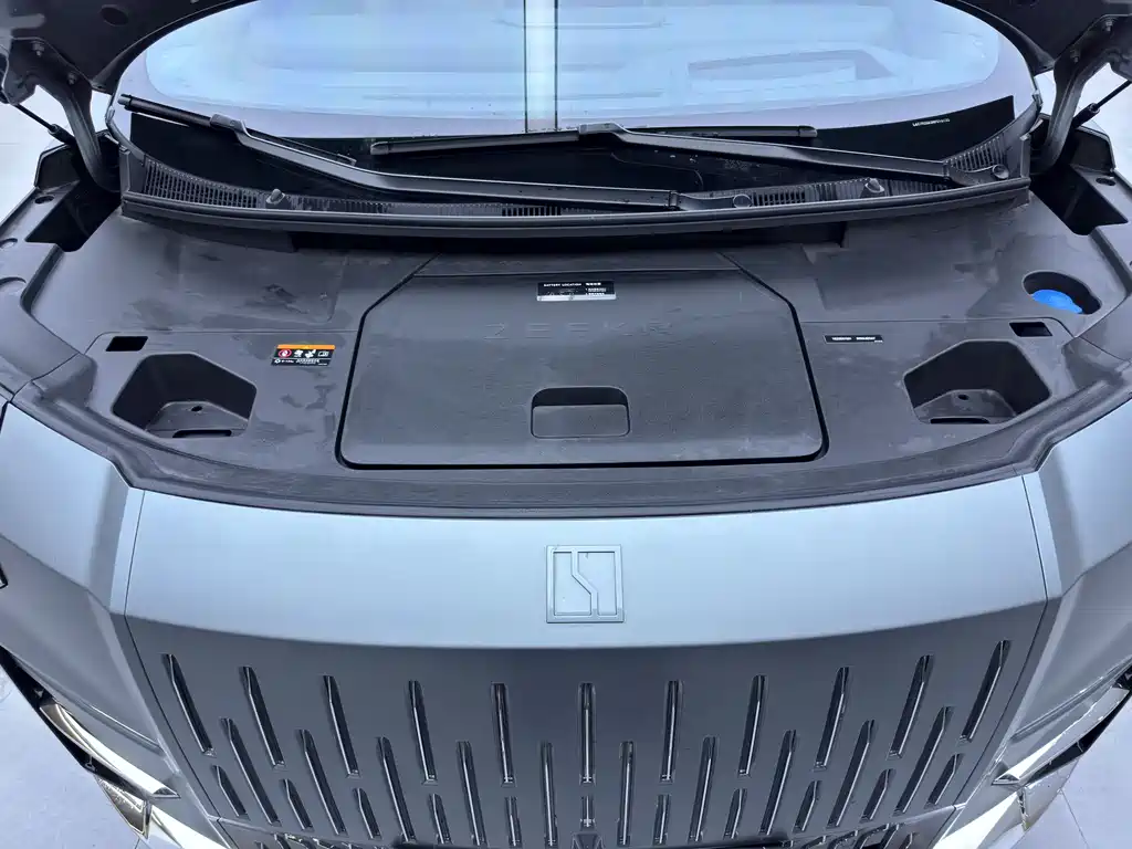 Jikrypton 009 2024 seven-seater aisle version 108kWh купить на сайте DeffCars
