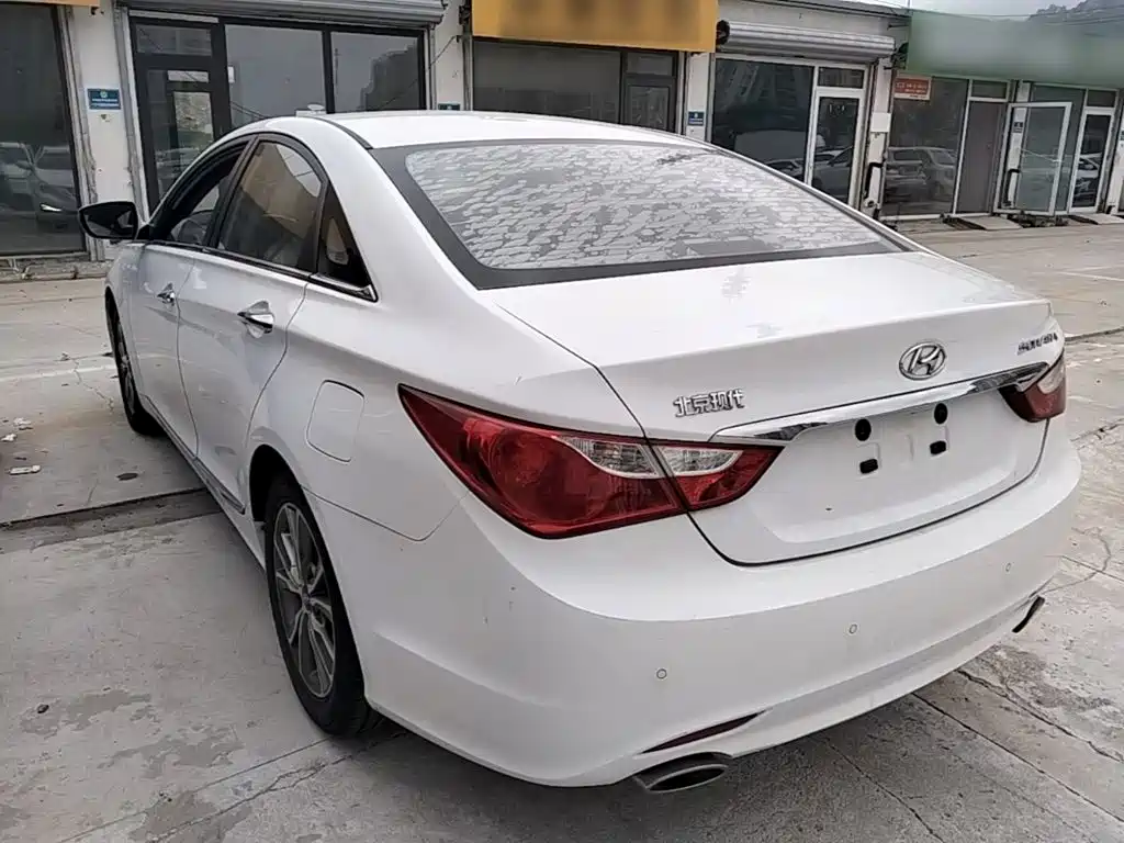 Sonata 2015 Classic 2.0L Automatic Deluxe Edition купить на сайте DeffCars