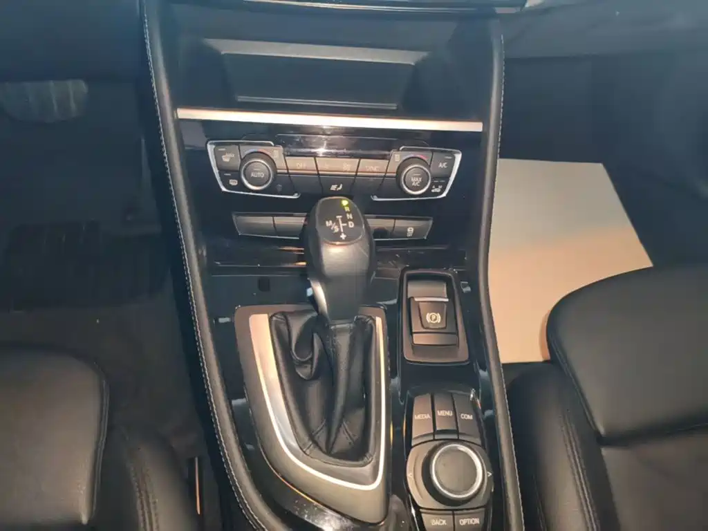 BMW 2 Series Touring 2018 218i Exclusive Sports Package купить на сайте DeffCars