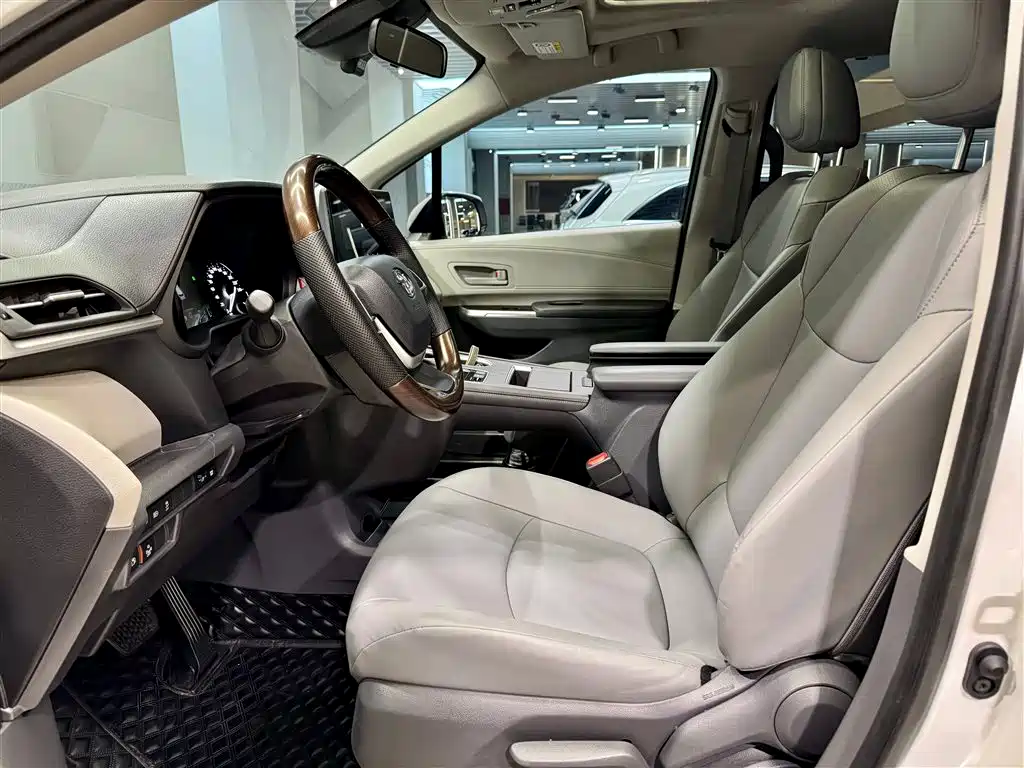 Grevia 2024 2.5L Hybrid Comfort Edition купить на сайте DeffCars