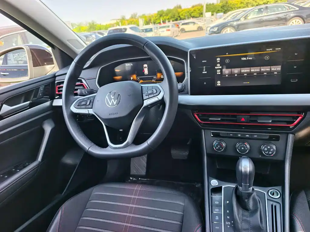 Lavida 2024 300TSI DSG Starry Sky Full Edition купить на сайте DeffCars