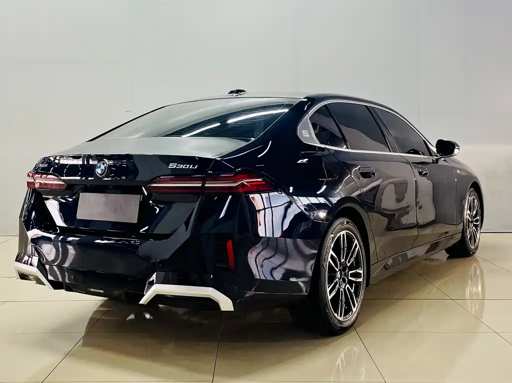 BMW 5 Series 2024 530Li xDrive M Sports Package купить на сайте DeffCars
