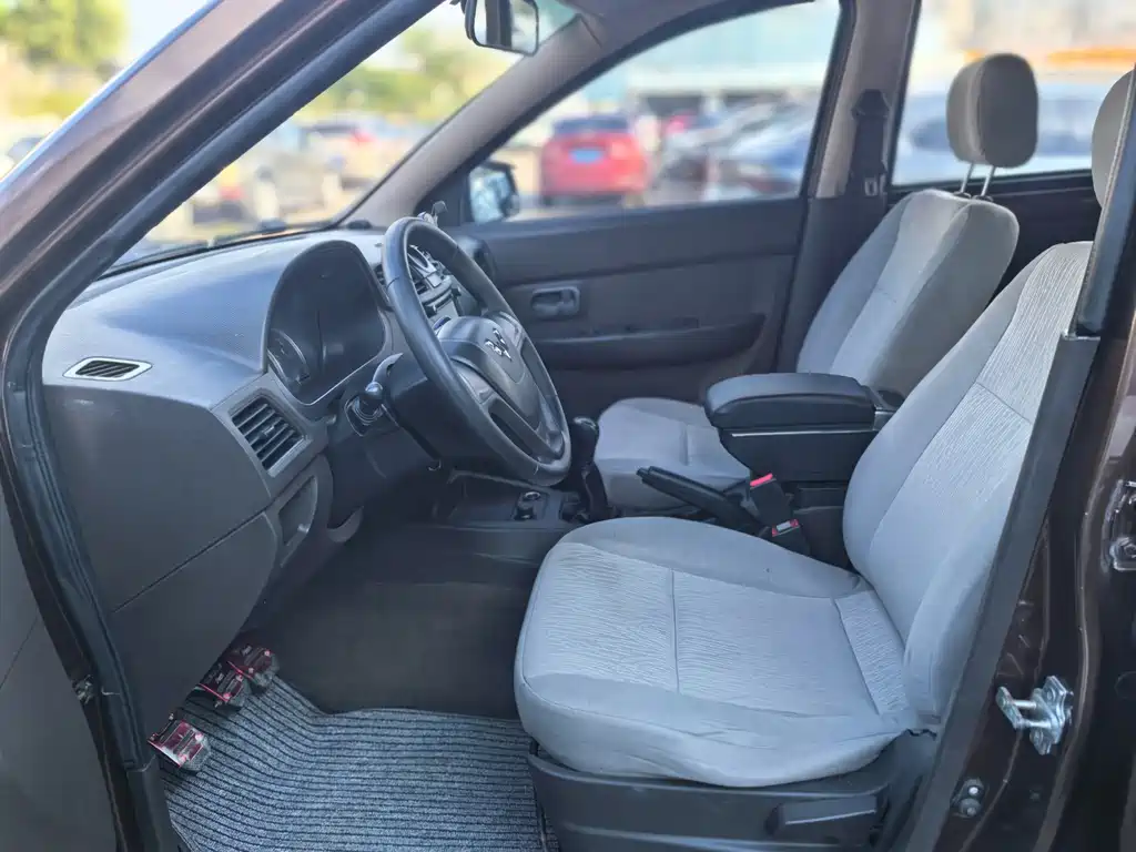 Wuling Hongguang 2015 1.2L S basic model National V купить на сайте DeffCars